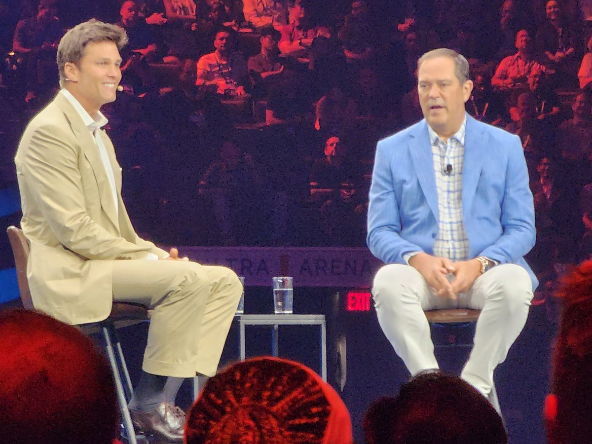 Wayne Kurtzman tweet media