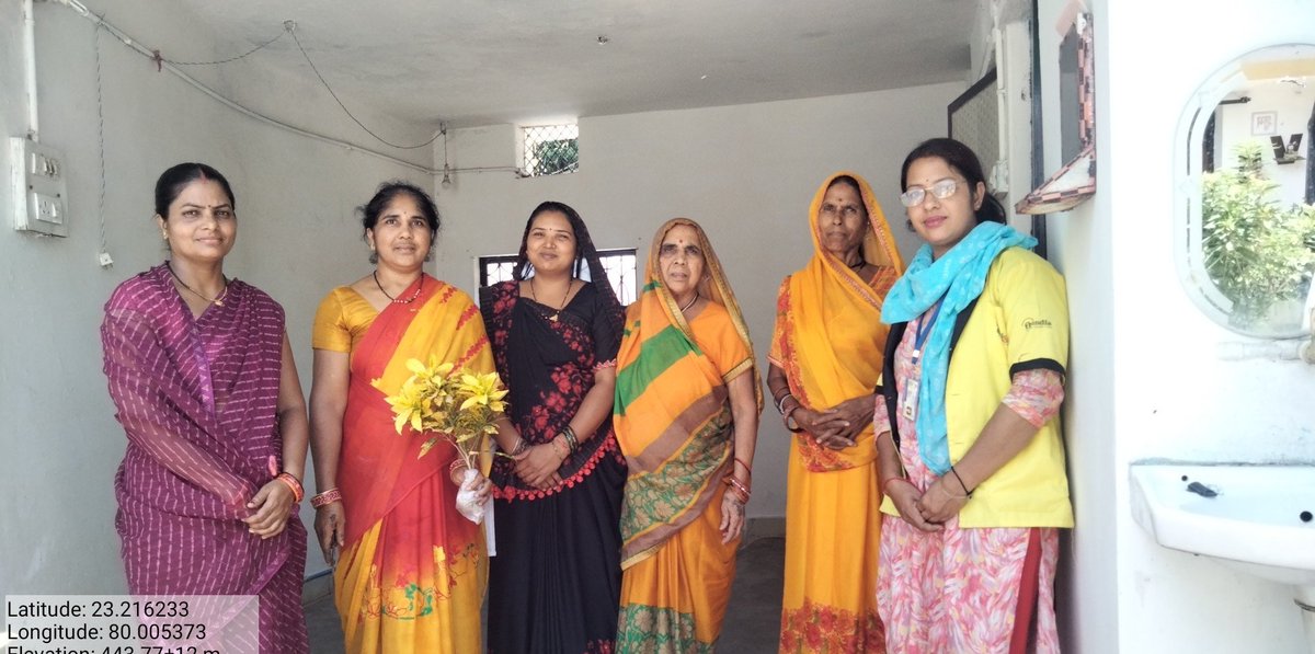santoshi28734's tweet photo. On the occassion of world environment day in kunda jalsaya mohaniya ward 70Zone 5Embed project FHI planted with Local residents and also house hold visit with Asha worker and also told how to control dengu and malaria @sksomya @Avdheshsingh_ @BharatK89148743 https://t.co/9kjvFKSJLE