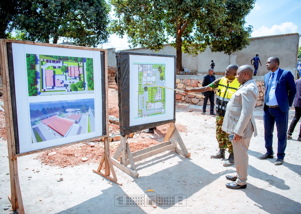 NtareHouse's tweet image. Visite du Chantier du Gîte Présidentiel de @MuyingaProvince par S.E @GeneralNeva, lors de son séjour à #Muyinga ce 5/6.
Les travaux vont bon train
