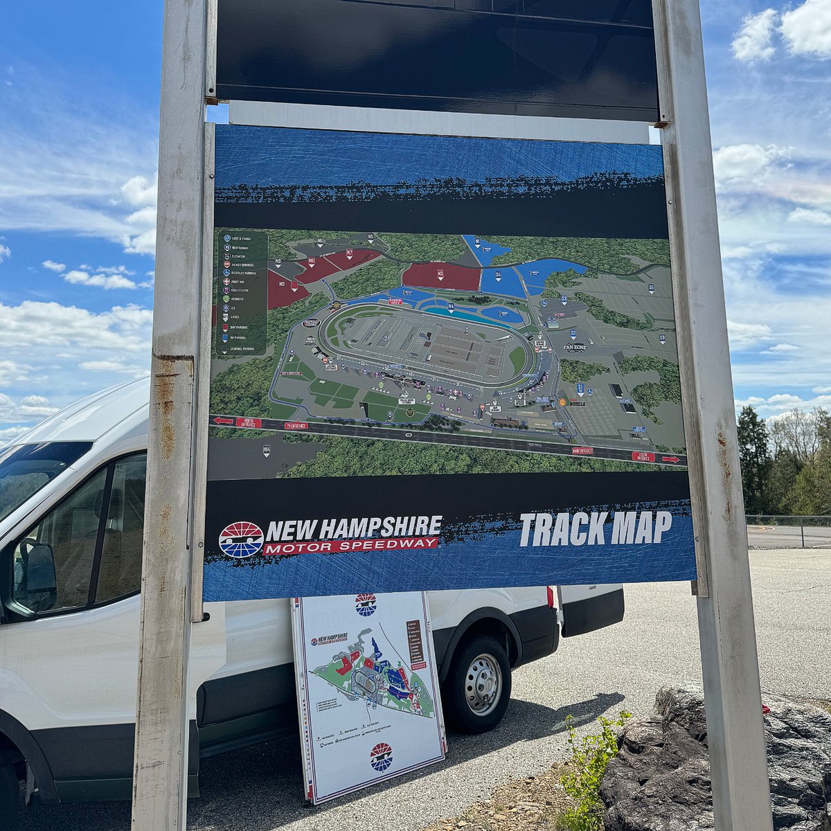 AMIGraphics's tweet image. Get ready to rev up your excitement at New Hampshire Motor Speedway! From sleek directional signs to jaw-dropping wall murals, we've left no detail untouched. Experience the thrill like never before with our silicone edge graphics! #NHMS #SpeedwaySignage #SiliconeEdgeGraphics
