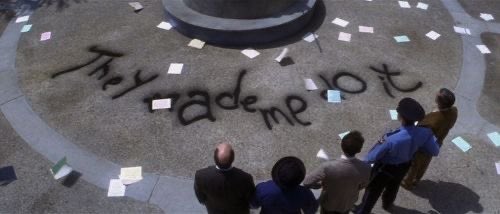 nostalgiaa's tweet photo. Donnie Darko (2001) https://t.co/lc4fo0lgip