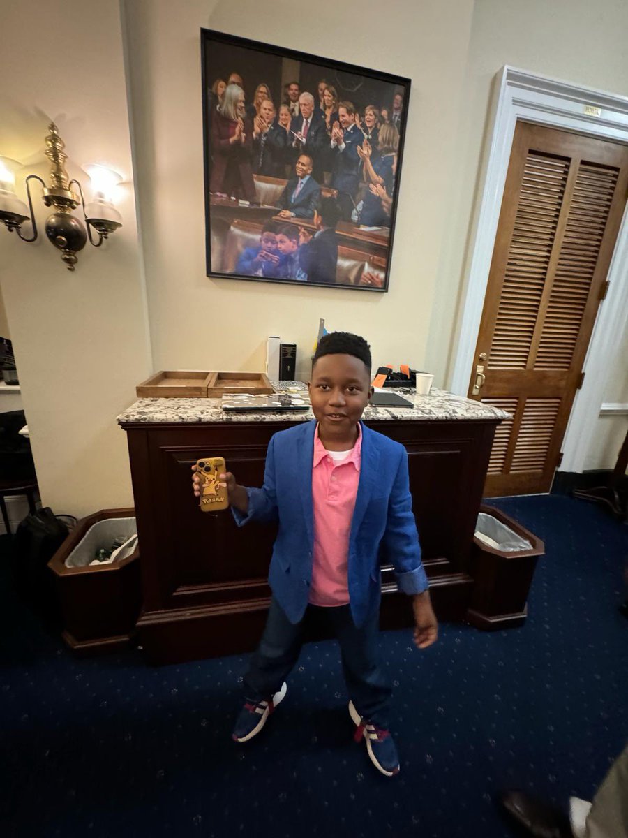 RepNikema's tweet photo. School’s out and my #CarterCakes and husband Leslie are with me in DC for the Congressional Families Meet and Greet. #KidsInCongress https://t.co/W5uJFPC8mQ