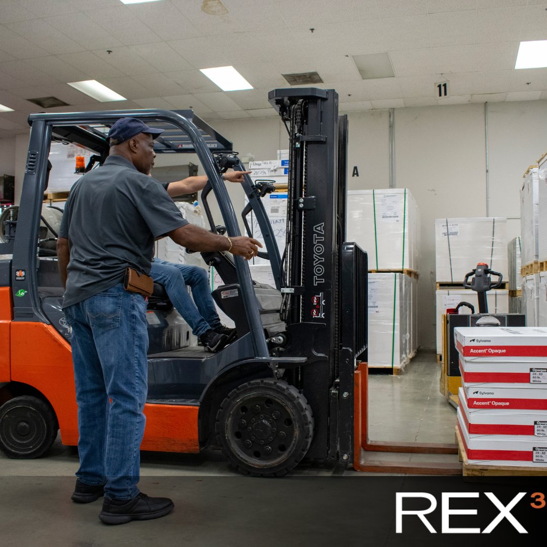 Rex3Printing's tweet photo. At Rex 3, our firm prides itself on our print marketing services and our form of commitment to the highest quality creative process possible. 💫

📲 Contact us at 954-452-8301 or click the 🔗 in our bio to learn more!

#REX3 #PackagingDesign #CustomPackaging #CustomPrinting https://t.co/ZA5PmF7PrT