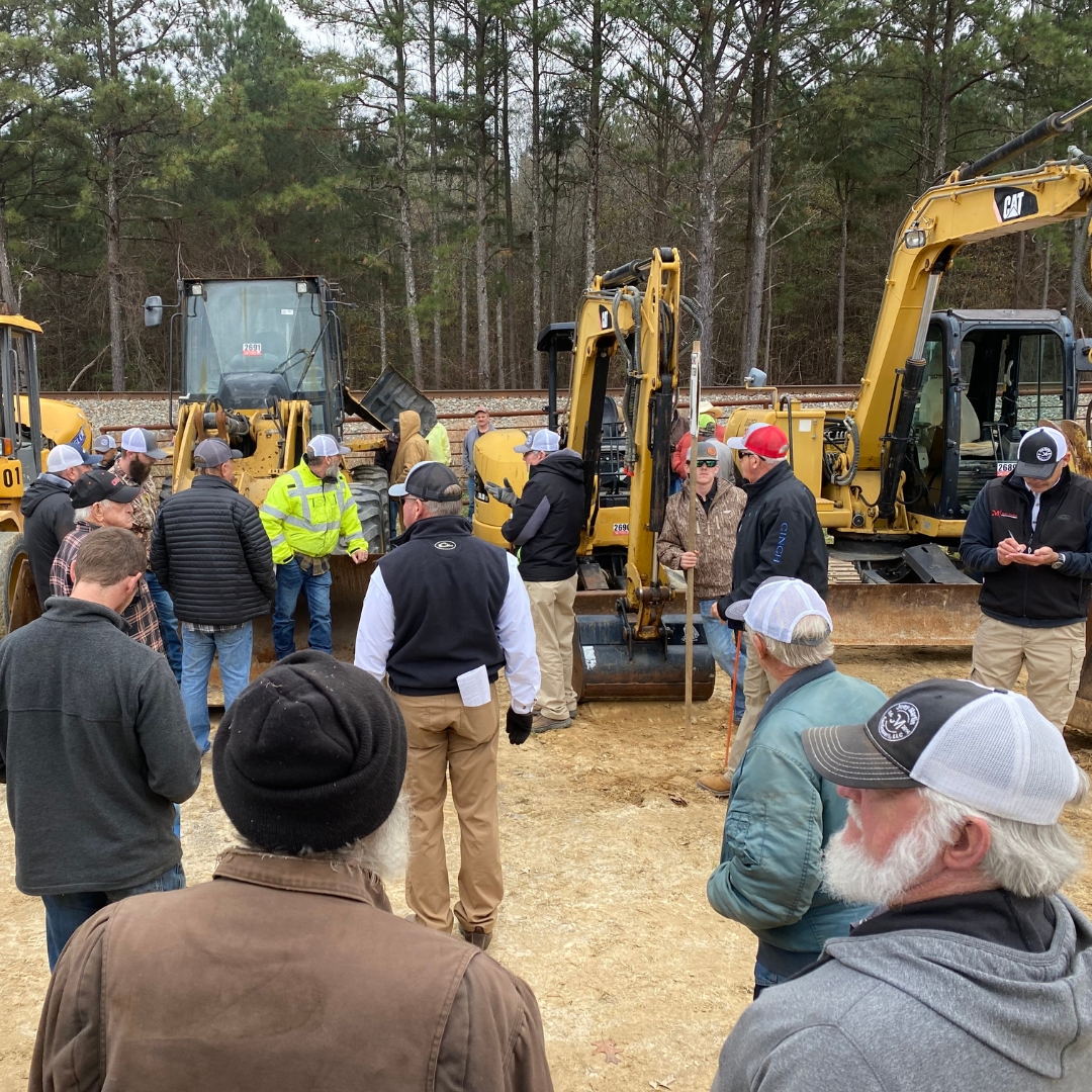 JoeyTMartin3's tweet image. By following these tips, you can increase your chances of securing the equipment you need at the best possible prices!

bit.ly/3xbeoyY

#AuctionTips #HeavyEquipmentAuction #JoeyMartinAuctioneers