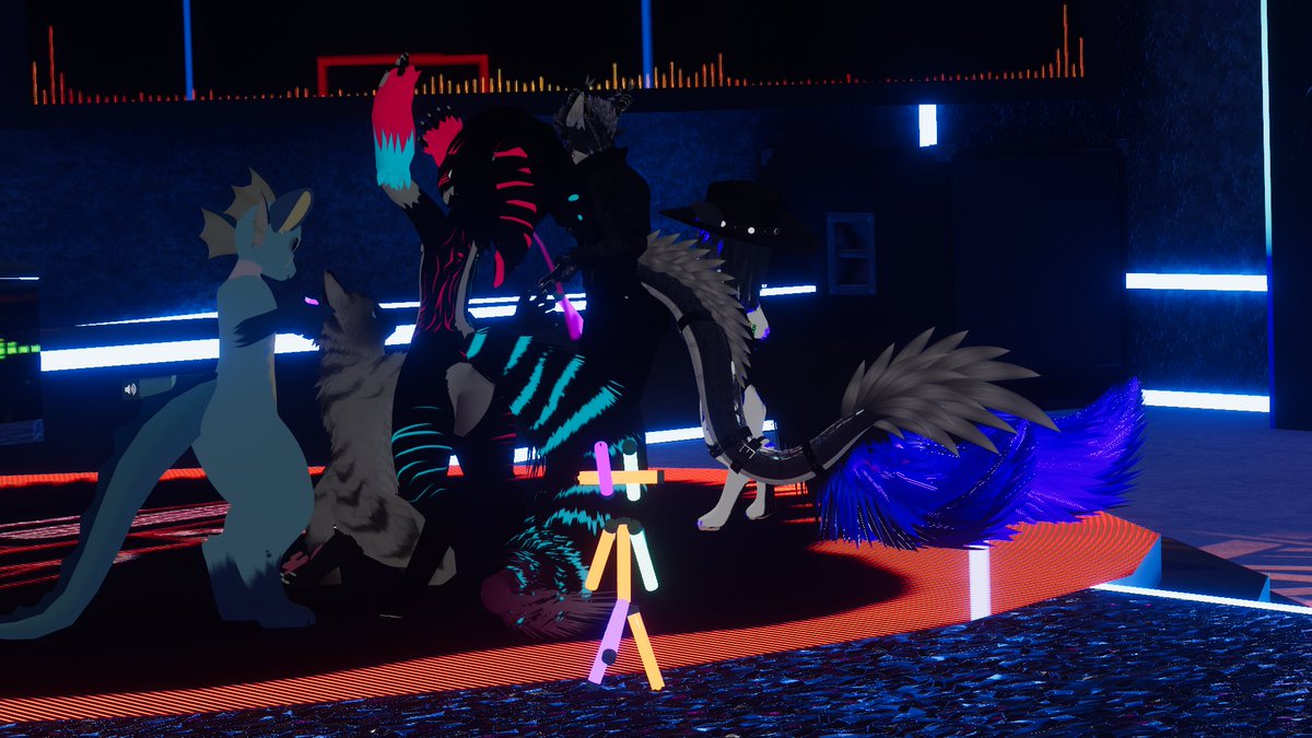 RadiantFox_Club tweet media