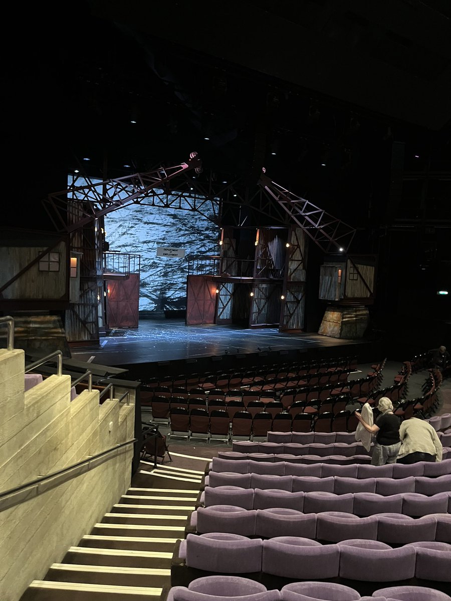 LDNTheatreMania's tweet photo. Boys from the Blackstuff - NT

This is powerful stuff, the story is gut-wrenching! I’ve just got confused between all the different personal stories…maybe there is too much to say in just 130 minutes. Still it’s eye-opening! @NationalTheatre #theatre #theatrereview #theatreblog https://t.co/uMOKiWTeER