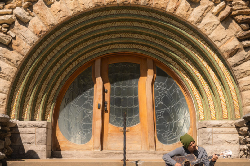 The Kansas City Art Institute is back in the news, this time celebrating the beauty of our campus. Mineral Hall has caught the eye of many photographers locally and nationally. Read more about Mineral Hall here kansascitymag.com/kcs-most-photo…

#mineralhall #mostphotographed #kcai