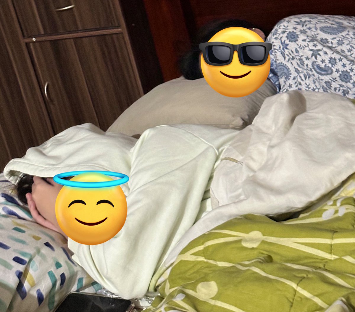 eriseuya's tweet photo. sleep well sa aking mga ibolords https://t.co/YGKzYNawQo