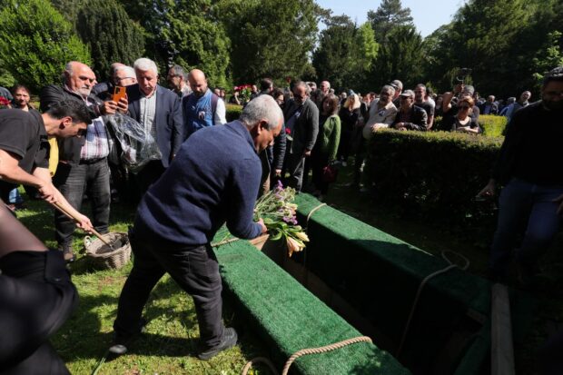 Celal BAŞLANGIÇ Köln`de Sonsuzluğa Uğurlandı avrupasurgunleri.com/?p=8435