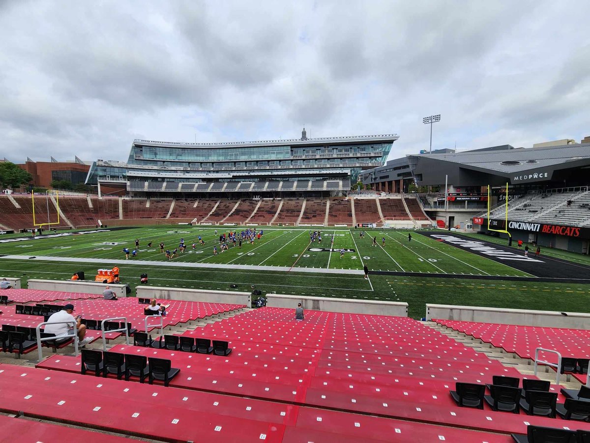 AlexShrader2400's tweet image. I had an amazing time at @GoBearcatsFB today! Was a semifinalist in the FG competition and had some nice kickoffs! Thanks @DB_CoachCoombs and @Coach_Conner for the camp and opportunity! Can’t wait to be back in the fall for a game! @PPJSHSFootball @dldarst @TerryRollins72