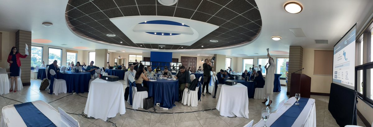 jmsanchez1977's tweet photo. Elevating Honduras' trade prowess with the National Trade Facilitation Committee leading the way - driving efficiency, growth, and global impact. 🚀🌎 @USDAForeignAg @ProyectoATRACSI in partnerships with @sg_sieca @SDEHonduras @IESC1964 @AduanasHonduras https://t.co/x7cxDqf44L