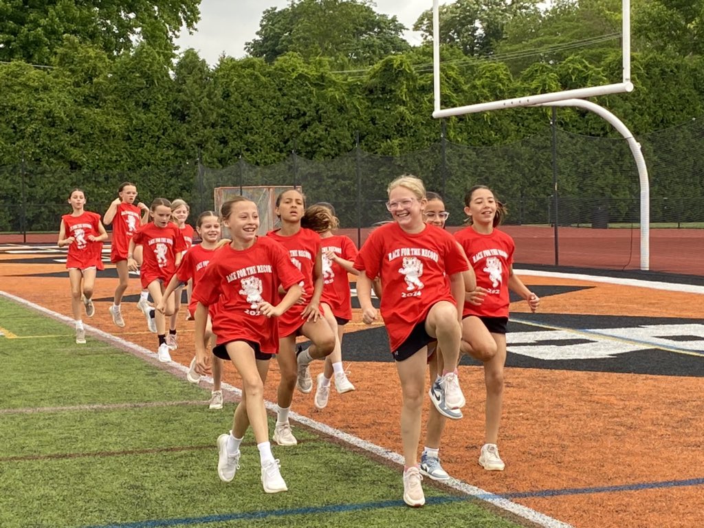 GO BIG RED! Race for the Record 🏃🏽‍♀️ 🏃‍♂️ 🏃🏼