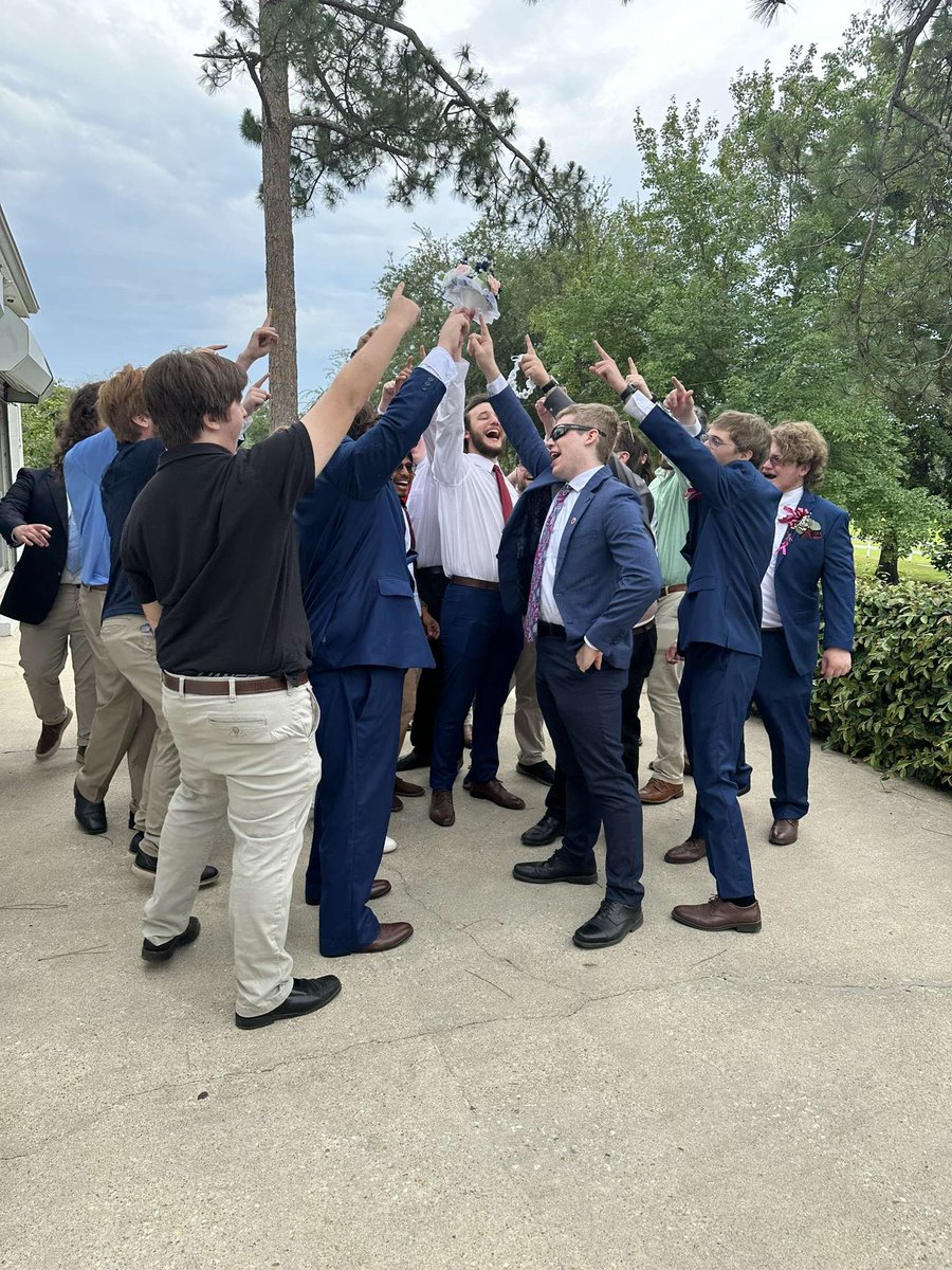 GSW Chi Phi tweet media