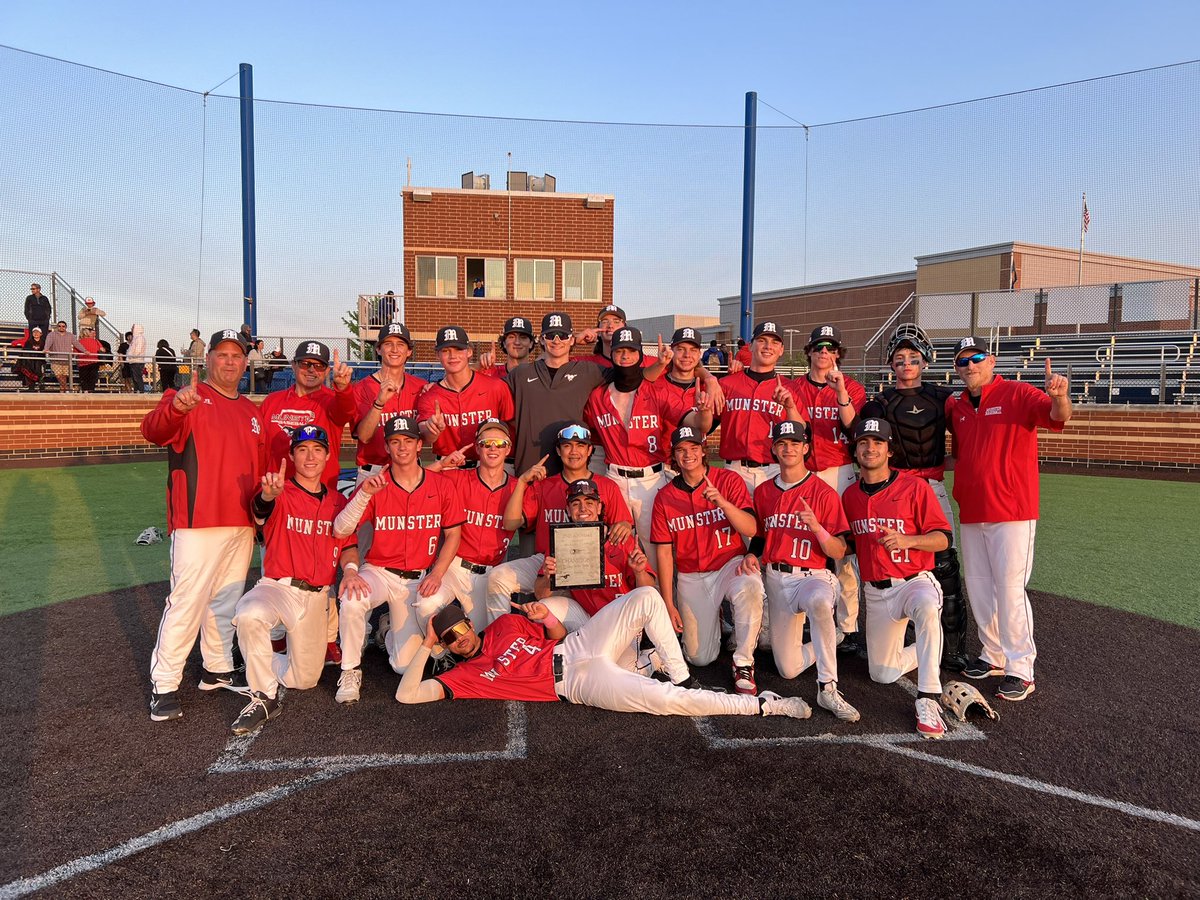 MunsterBaseball's tweet photo. Congrats to our MHS varsity award winners for 2024 as voted on by our team and coaches.
MVP - Bryce Gelarden 
Golden Bat - Mason Jarrett
Golden Arm - Owen Roberts
Golden Glove - Zach Wright
PHD - Drew Wanicki
Most Improved - Ed Kicho https://t.co/Hq86jjE3MZ