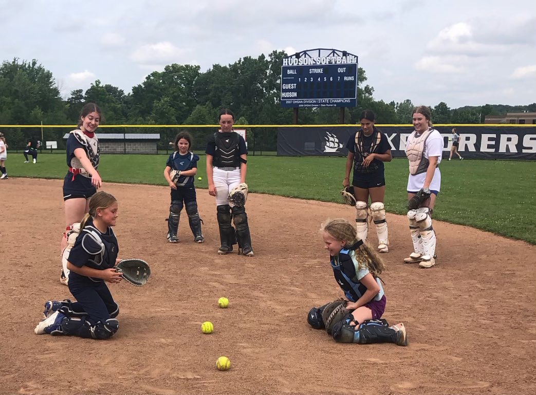 Hudson Softball tweet media