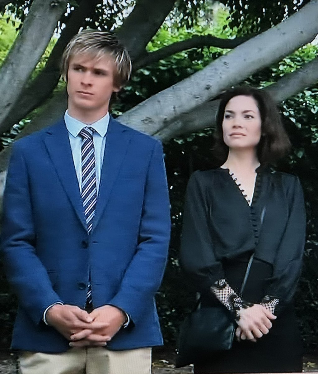 QAFBrianJustin's tweet photo. How it started vs. How it’s going
I’m not crying. You’re crying. Watching actors grow in the same role over years/decades is a gift. Even better when they play mother and son. #GH #LizFF #JakeFF #WebberFF @RebeccaLHerbst @hudsonwest
Aug 1997 / April 2016 / Dec 2019 / June 2024 https://t.co/FkdGHjrBE7