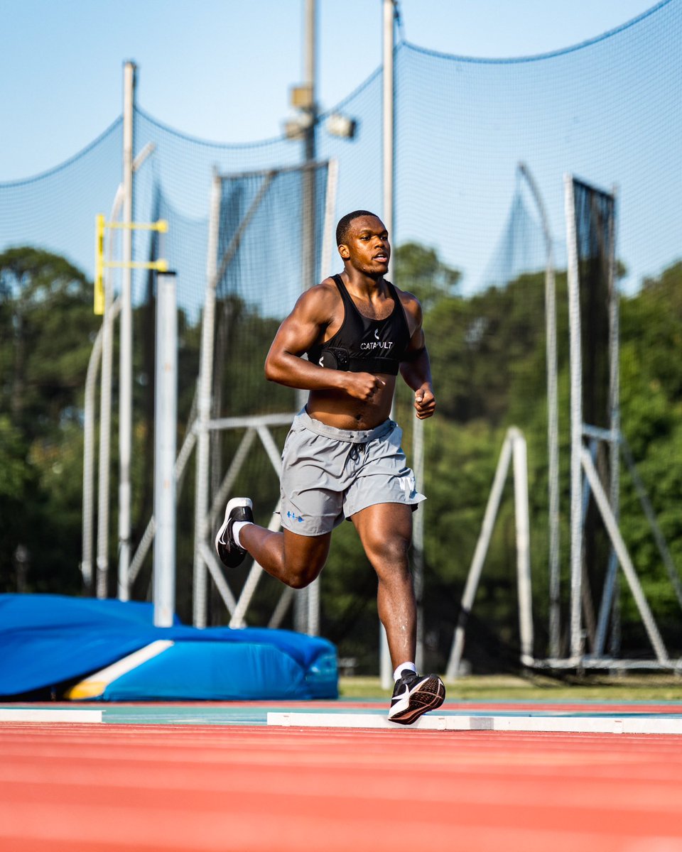 DukeFOOTBALL's tweet image. Track work 😈