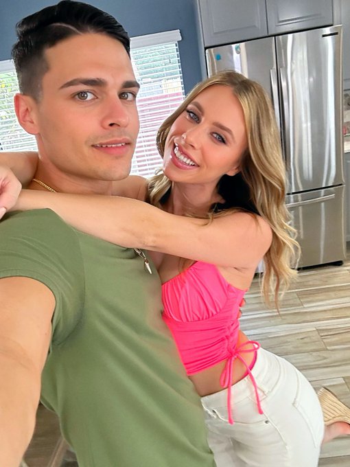 Love when I get to play with someone new ?

Can’t wait for you guys to see this new scene for @nubilefilmsx