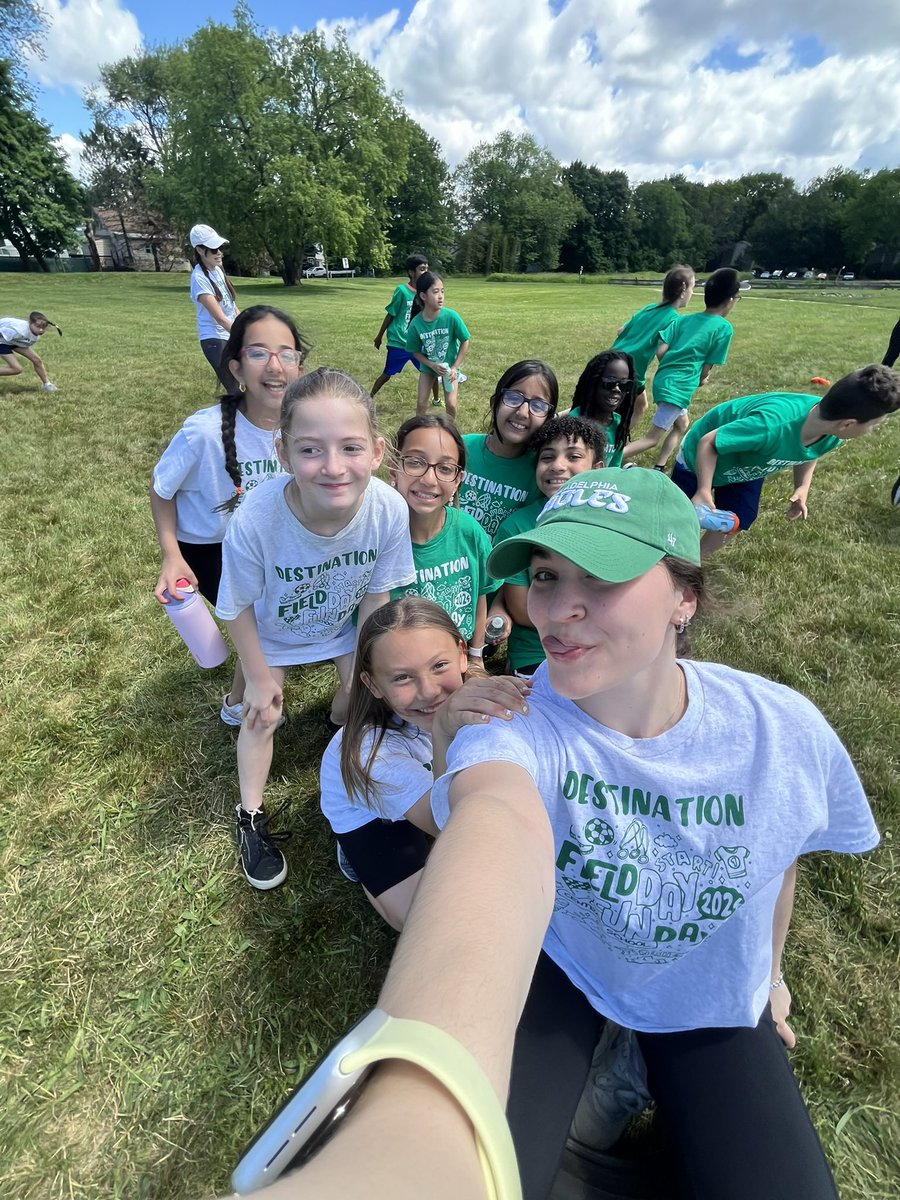 Corina Aresta tweet media