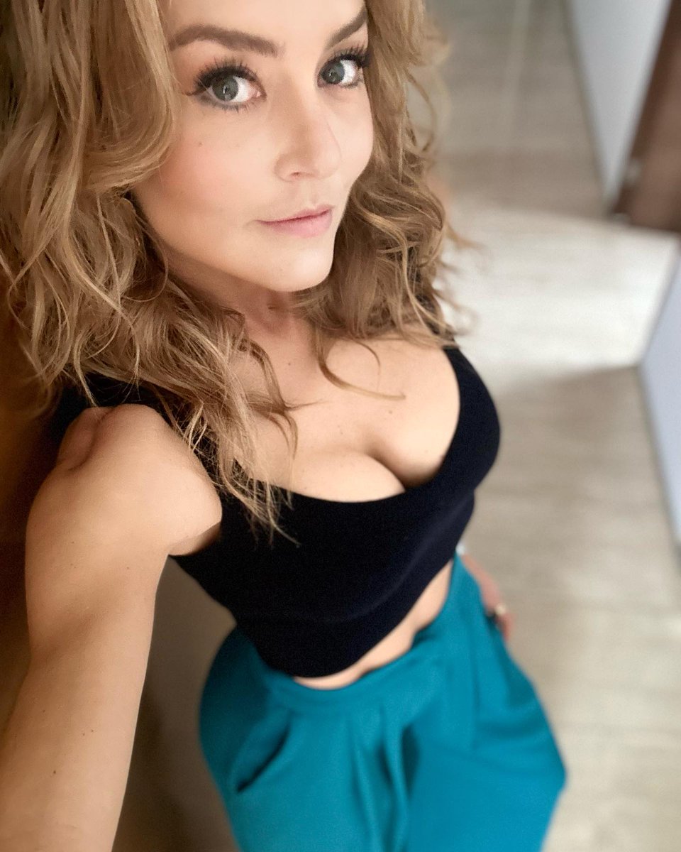 #angeliqueboyer dans son récent poste sur IG♥️