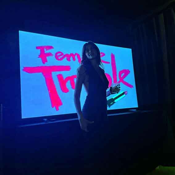 Kaia Gerber Librasy Science