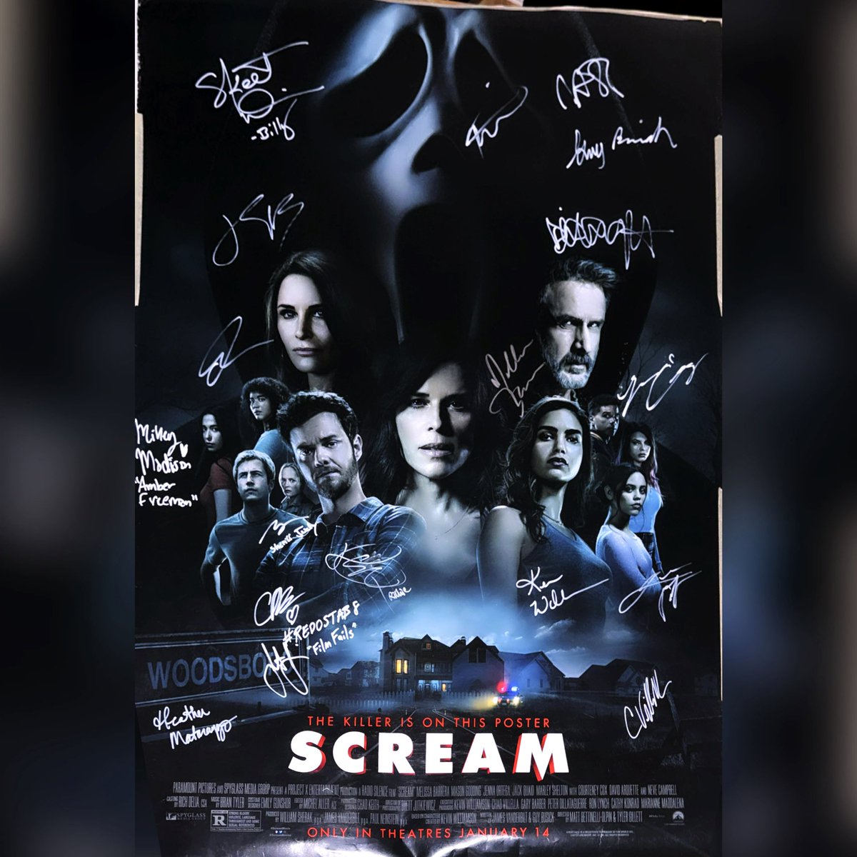_itsjustricky's tweet photo. Lot of hard work to get this done. Reaching out to @itsnotsonia @CourteneyCox @KyleGallner  to help me get this completed 🙏🏼 I’m from LA. https://t.co/pZCbFzoRkB