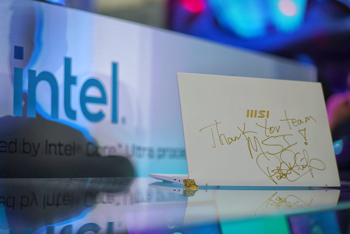 MSInordic's tweet photo. 🎉 @Intel CEO Pat Gelsinger had made a special appearance at the MSI booth during Computex 2024! 

Join us at MSI booth #M0806 to explore the Prestige, Summit series, and gaming handhelds powered by Intel Core Ultra processors (codenamed "Lunar Lake"). 

#MSIxComputex2024 #AIPC https://t.co/Gz1Gs7NDeI