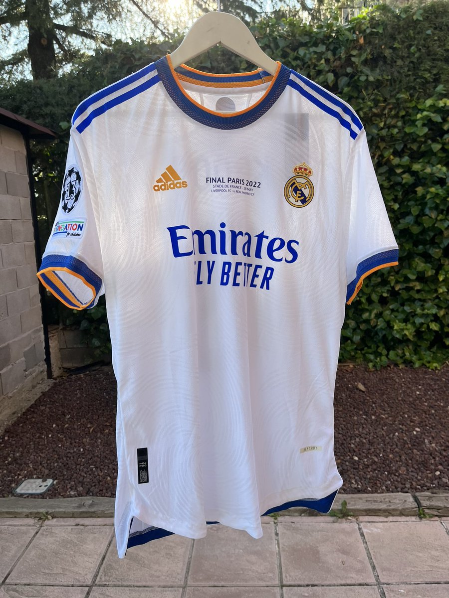 FerCamisYFutbol's tweet photo. 🇪🇸 _CAMISETA REAL MADRID_ • 21-22• L
Mi pequeño homenaje @ToniKroos con su 8. 😎😎😎
Un #teampleate con cuello redondo 👕 y con detalles en azul y naranja. Un estilo que me convence y está claro que la combinación de colores que recuerda a la diosa #cibeles con las ondas. https://t.co/XI5ey9XDTu