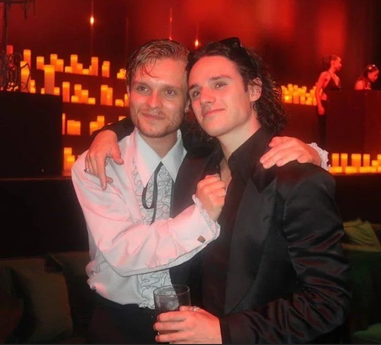 marYoongikook's tweet photo. Que adorables por dios ๐
#LaCasaDelDragon #HouseoftheDragon #FireAndBlood #AegonTargaryen #JacaerysVelaryon #harrycollettactor #TomGlynnCarney #HouseTargaryen #HouseVelaryon #FuegoYSangre #GameOfThrones #HotD https://t.co/4JHYXpAV7T