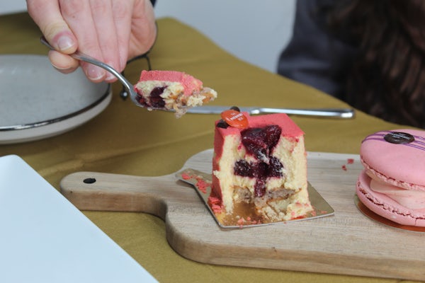 What a delightful way to spend the day, enjoying the sweet moments of life. 😍 🍰 
#Sweettreat #Patisserie #Dessert #Cake #Pudding