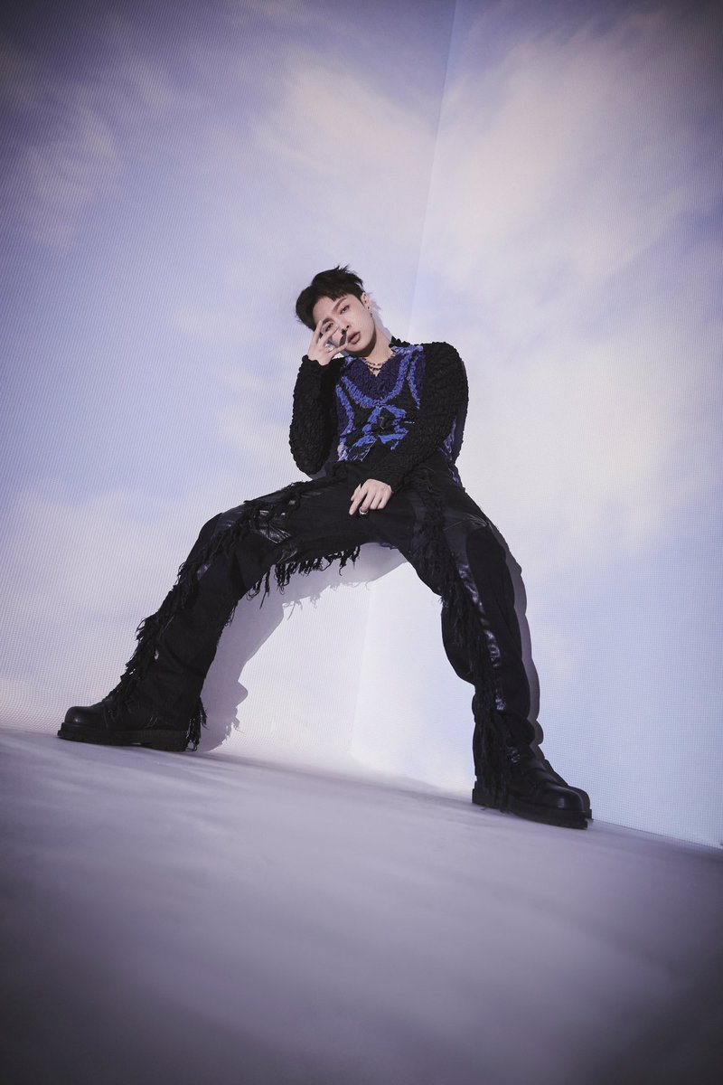 Lay Zhang tweet media