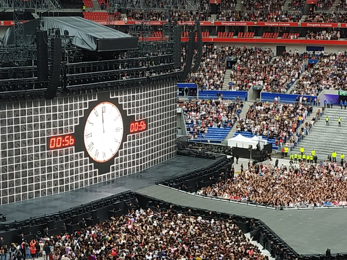 Help, I'm still at the Eras Tour 😭