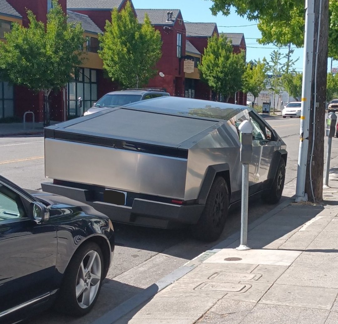 Liam Nissan™ tweet media