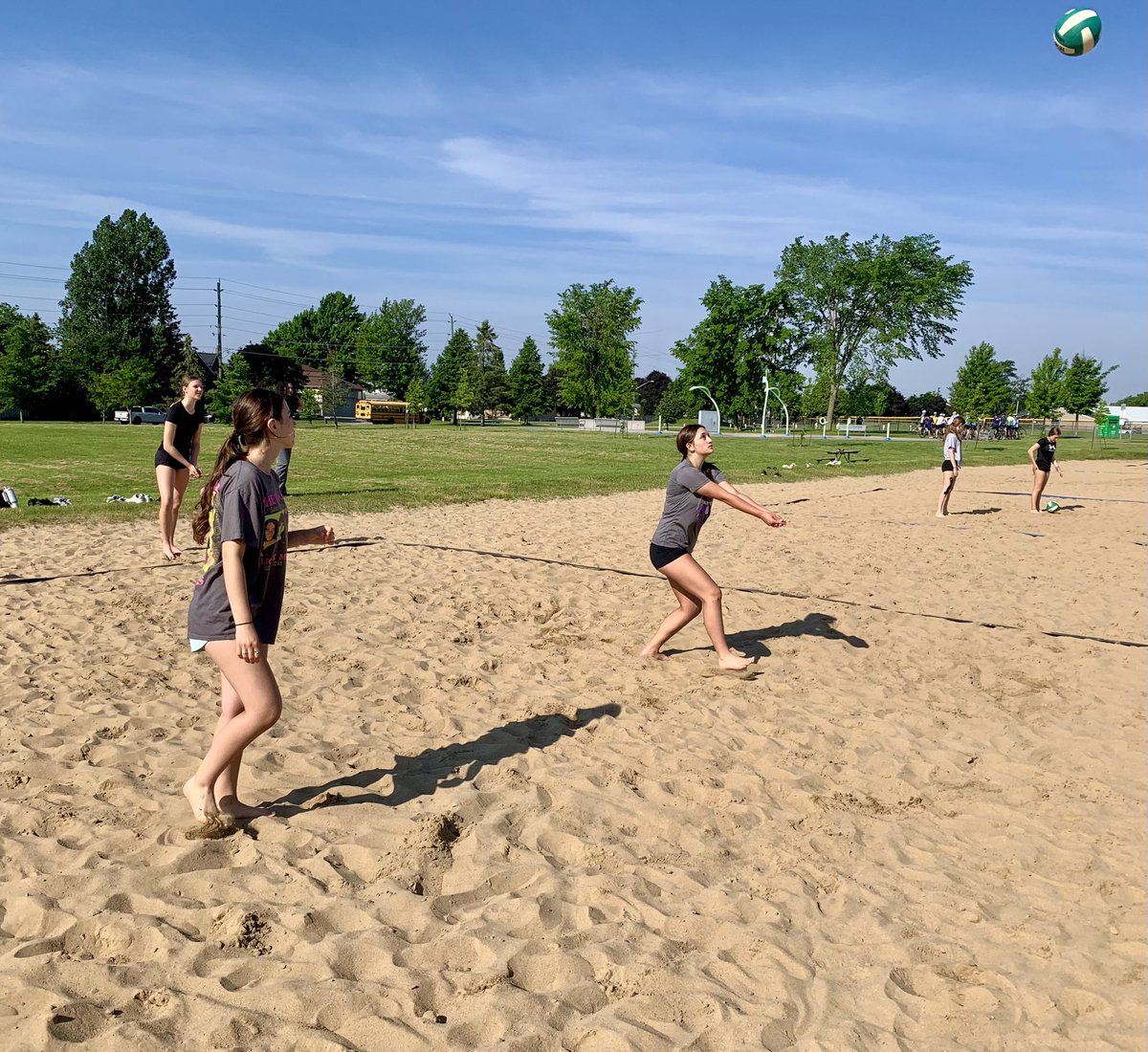 kristencheck1's tweet photo. A beautiful day to head to “the beach”! 🏖️ 🏐 The Holy Cross Grade 9 PPL1OF class show off their “killer” Volleyball skills at Woodbine Park today! #PlayLikeAGirl https://t.co/QCJGzi2zFR