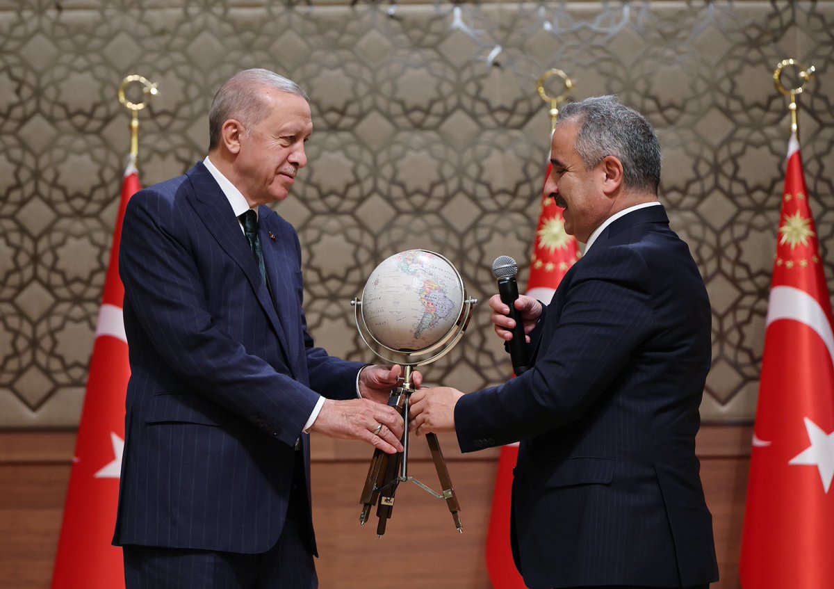 tcbestepe's tweet photo. “Gündemini millete sabitlemiş yayıncılığın önemini her geçen gün daha net kavrıyoruz” https://t.co/OmQCpTdxQj https://t.co/u9TC6T9YKG
