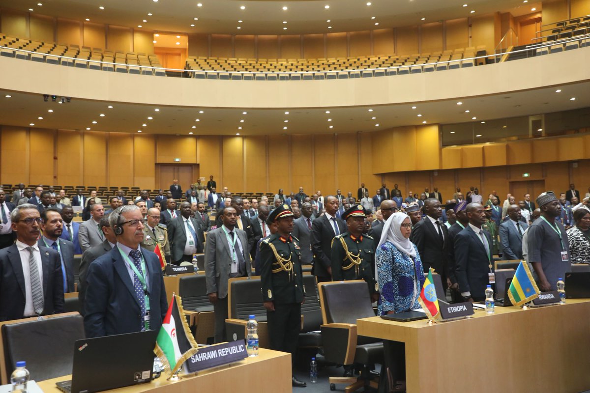 AUC_PAPS's tweet photo. .@ 16th Mtg of the #STCDSS, Comm. @Bankole_Adeoye assured #AUC's commitment to continue fostering peace & security towards the realization of Aspirations of #Agenda2063.He paid tributes to the gallant men & women in uniforms & civilians who continually serve the continent. 1/3 https://t.co/3tEAUnsqMF