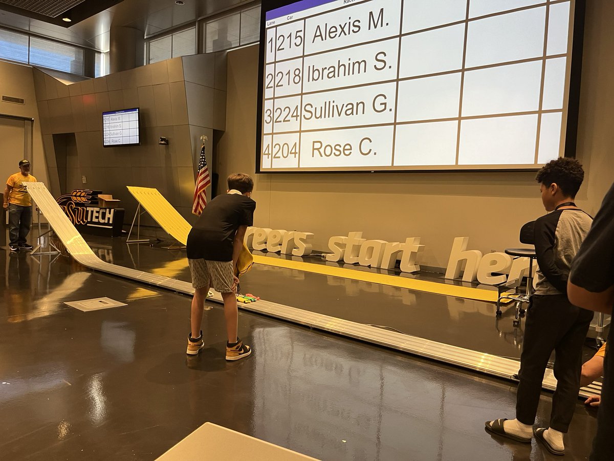 Elizabeth Tackett tweet media