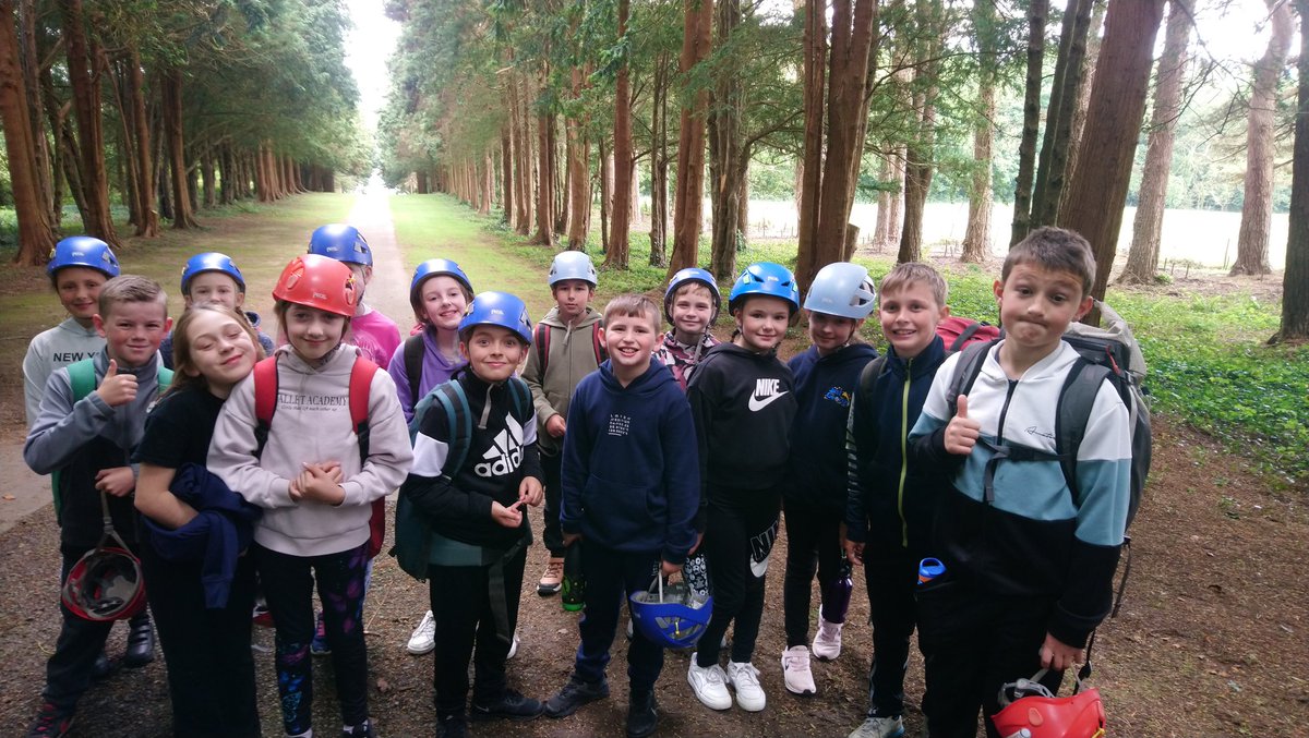 <a href="/BarntonMissHL/">Miss Lagar</a> <a href="/BarntonMissR/">Miss Rutter</a> <a href="/WeaverTrustMrsL/">Alison Lawson</a> Today we walked 'The Iron Way'.