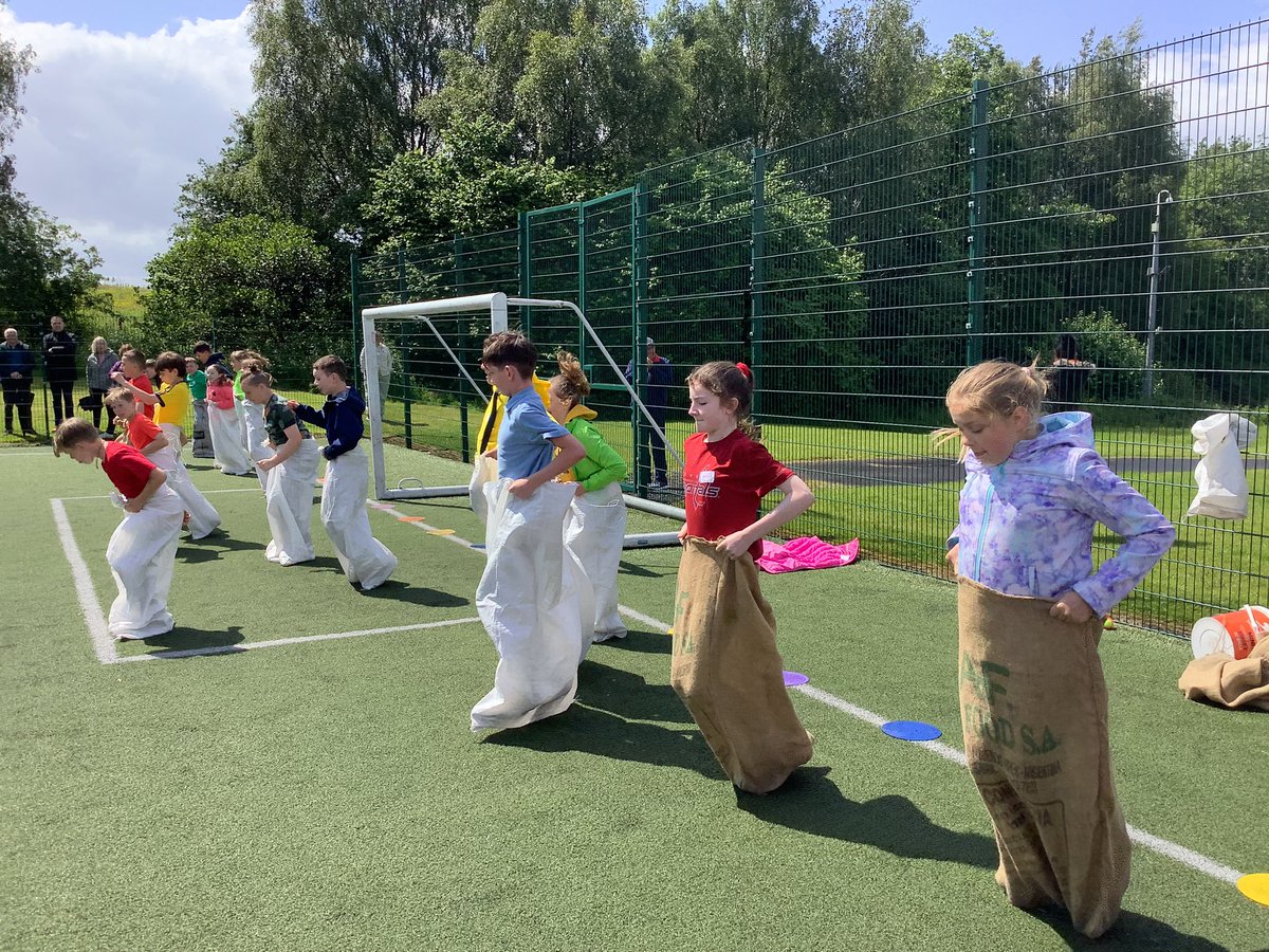 stjosephsps's tweet photo. P6 sack race @p6stjoes https://t.co/pRejQ5FWYL