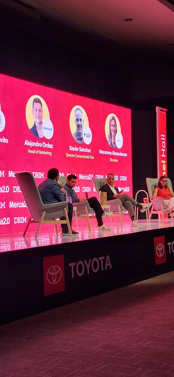 CloseUpCompany's tweet photo. ¡Una vez más lo hicimos! Estamos muy contentos por esta enorme producción y por ser partícipes del Congreso Nacional de Mercadotecnia 2024, organizado por @Merca20 

Nos llena de placer poder compartir experiencias inolvidables. ¡Vamos por más emociones! #CNM24 https://t.co/8wfF95JnmC