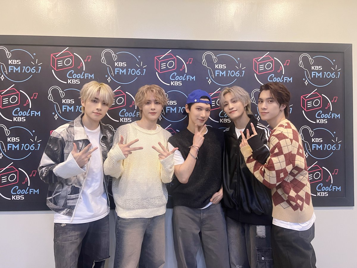 WayV tweet media
