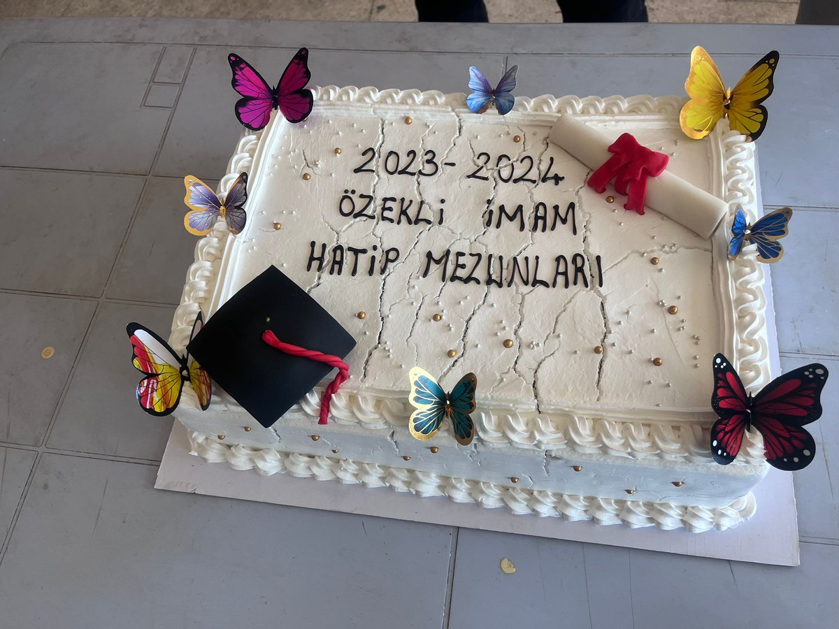 Gençlerimizin yolları bahtları açık olsun.Emek veren öğretmenlerimize teşekkür ederiz.<a href="/ErnezDemir/">Demir Ernez</a> <a href="/asimsolak/">Asım Solak</a>