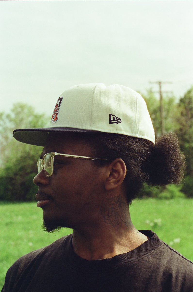 mediumcg's tweet photo. LIME. Out now exclusively on @Bandcamp. Sounds by @moszs_thagod. Photography by @barelyhispanic design by Carson Cleve. https://t.co/AvFsVSmUkz