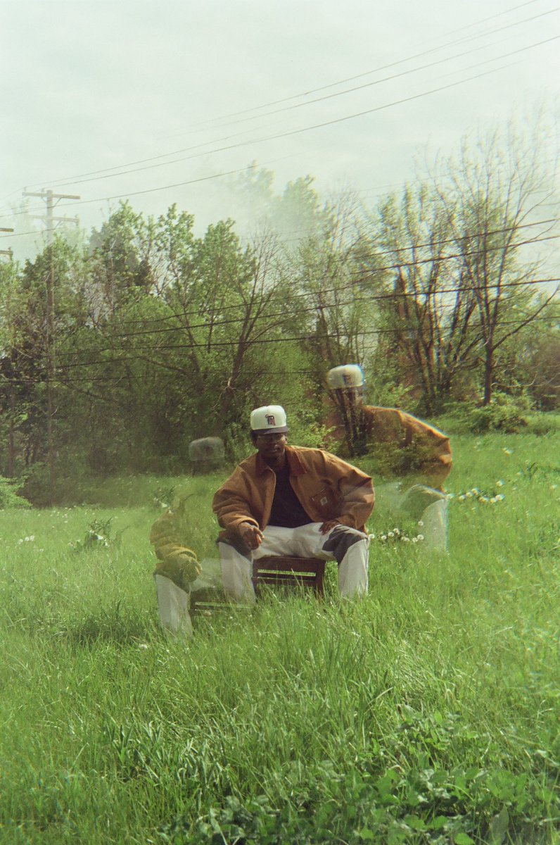 mediumcg's tweet photo. LIME. Out now exclusively on @Bandcamp. Sounds by @moszs_thagod. Photography by @barelyhispanic design by Carson Cleve. https://t.co/AvFsVSmUkz