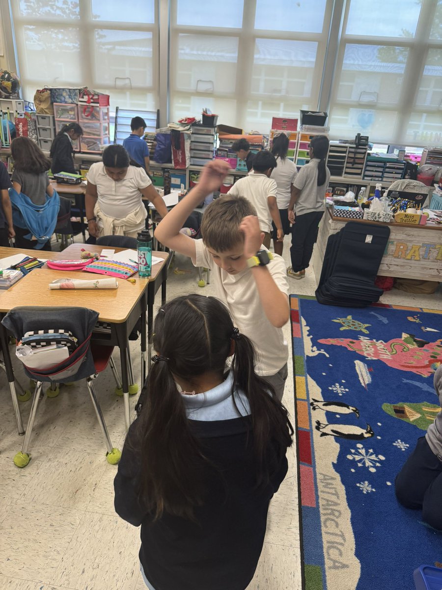 Ms.Trattler tweet media