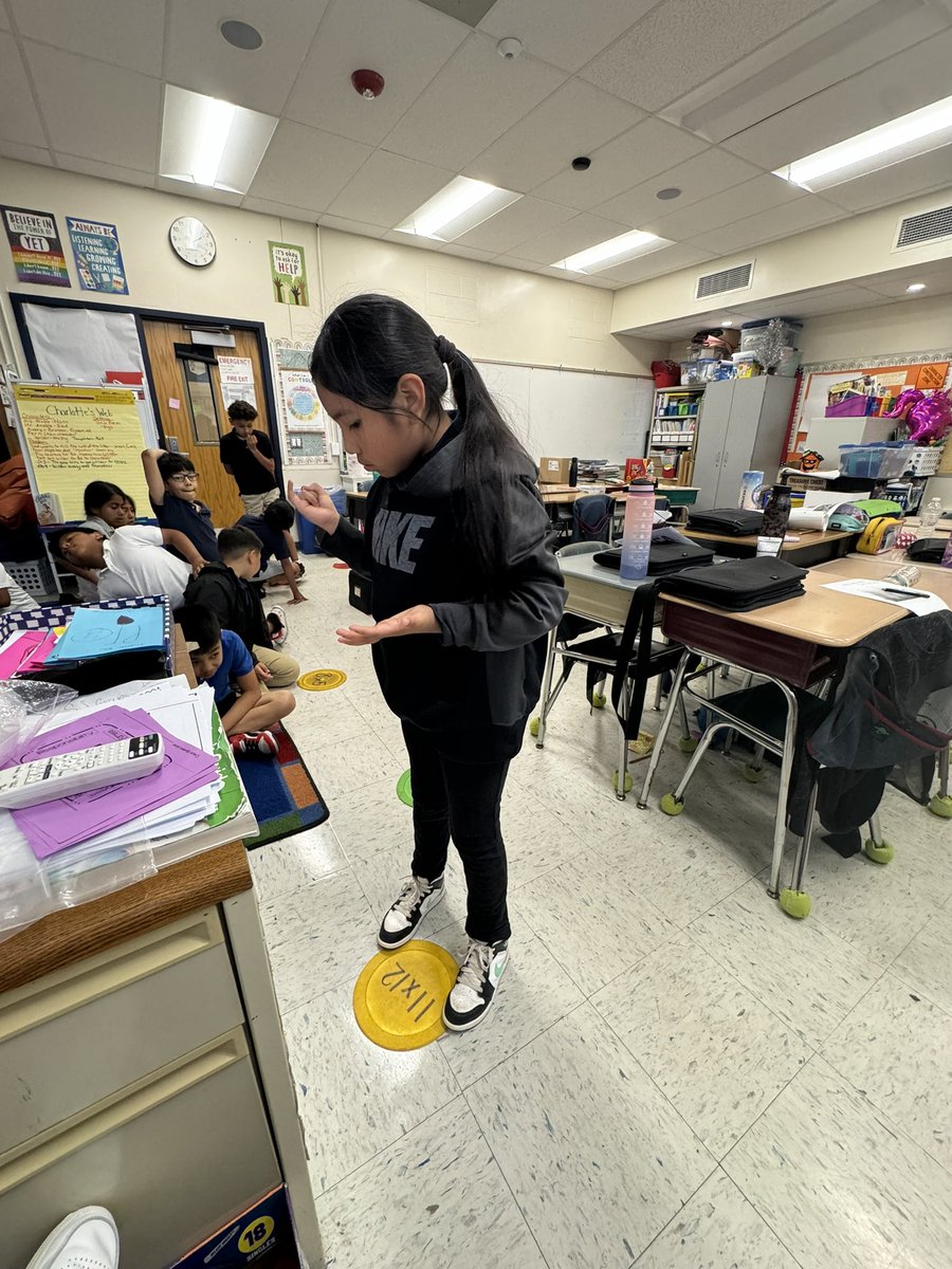 Ms.Trattler tweet media