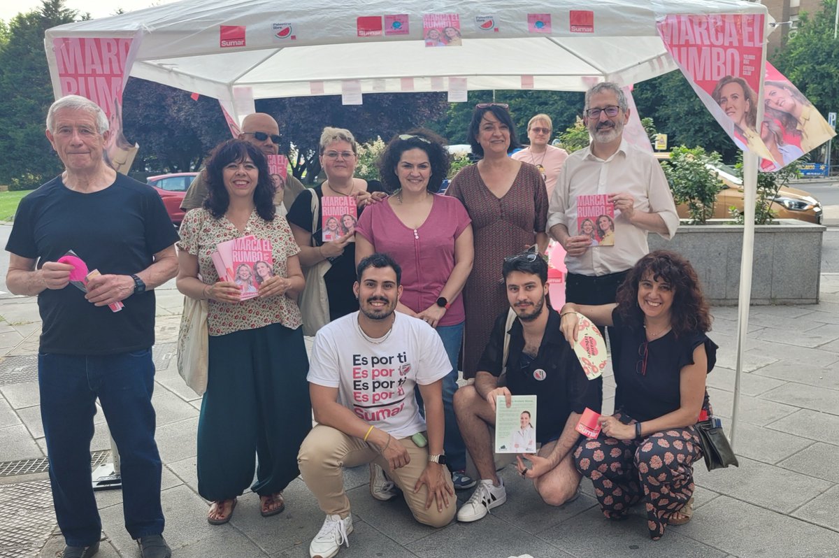 Muy buen ambiente en el reparto de campaña de <a href="/sumar/">Sumar</a> en Moratalaz, con el diputado de SUMAR en el Congreso <a href="/carlosurriza/">Carlos Martín Urriza</a> y la concejala de Más Madrid <a href="/MPilarcuca/">María Pilar Sánchez - Cuca #SaldremosEnComún 🌈🍏</a>. 

Todas juntas vamos a #MarcarElRumbo en estas europeas.

Votar SUMAR  es ensanchar derechos