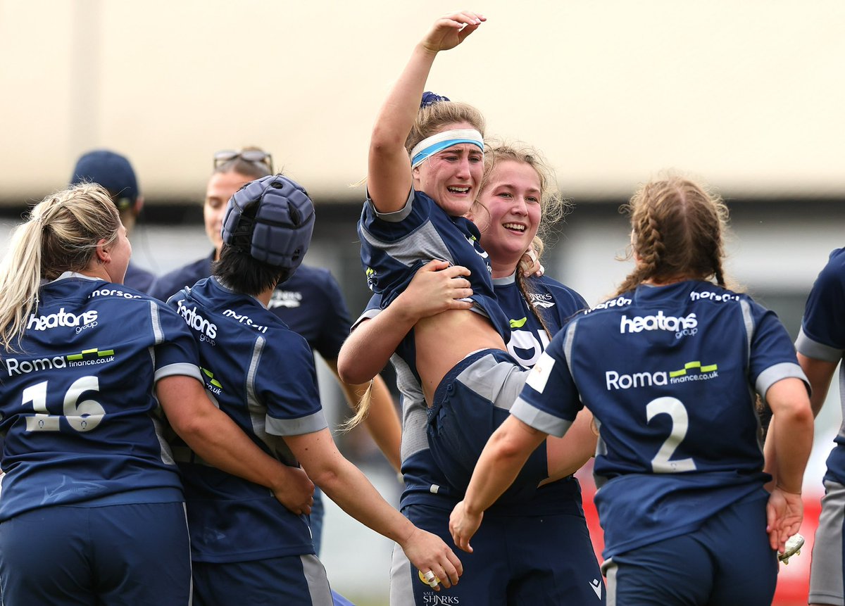 GeorgieLilly tweet media