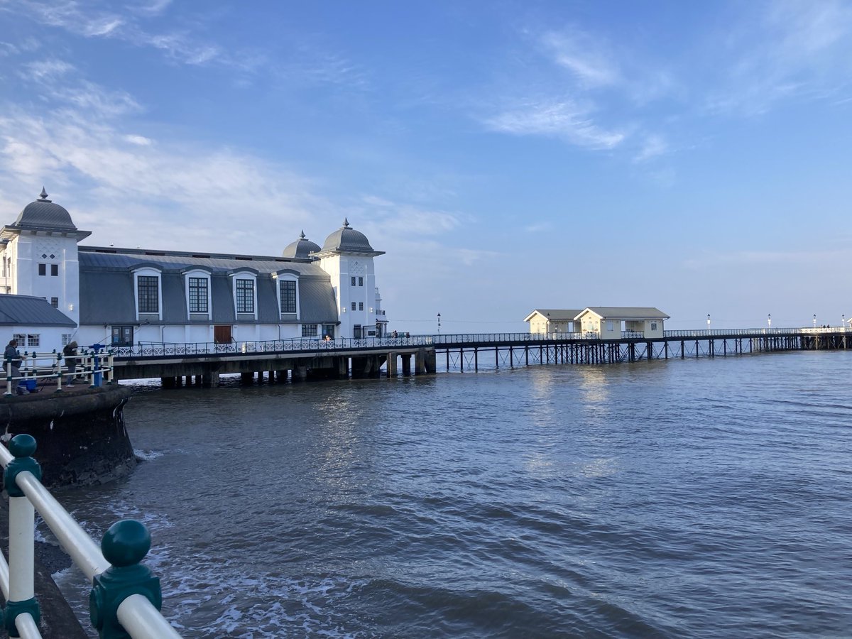 High tide tonight #Penarth