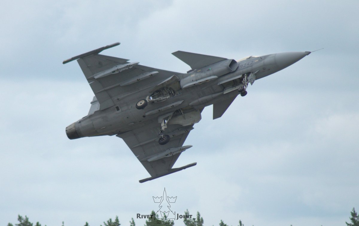 RivetJoint_'s tweet photo. JAS 39 gripen display 2023
#aviation #jas39 #gripen https://t.co/3tCHYgbOGp